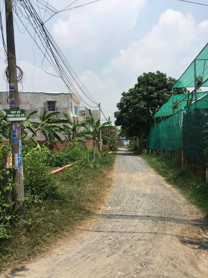 Đất nền 2 mặt tiền tại xã Tân Thạnh Đông, Củ Chi - Giá chỉ 1.7 tỷ!