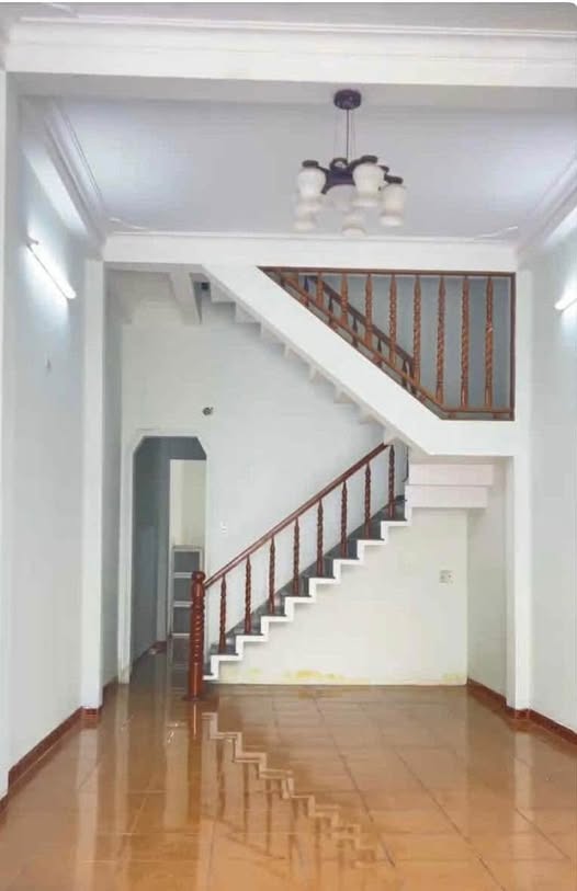 Nhà cho thuê nguyên căn Điện Biên Phủ, 2 tầng, giá 7 triệu - Thích hợp vừa ở vừa kinh doanh!