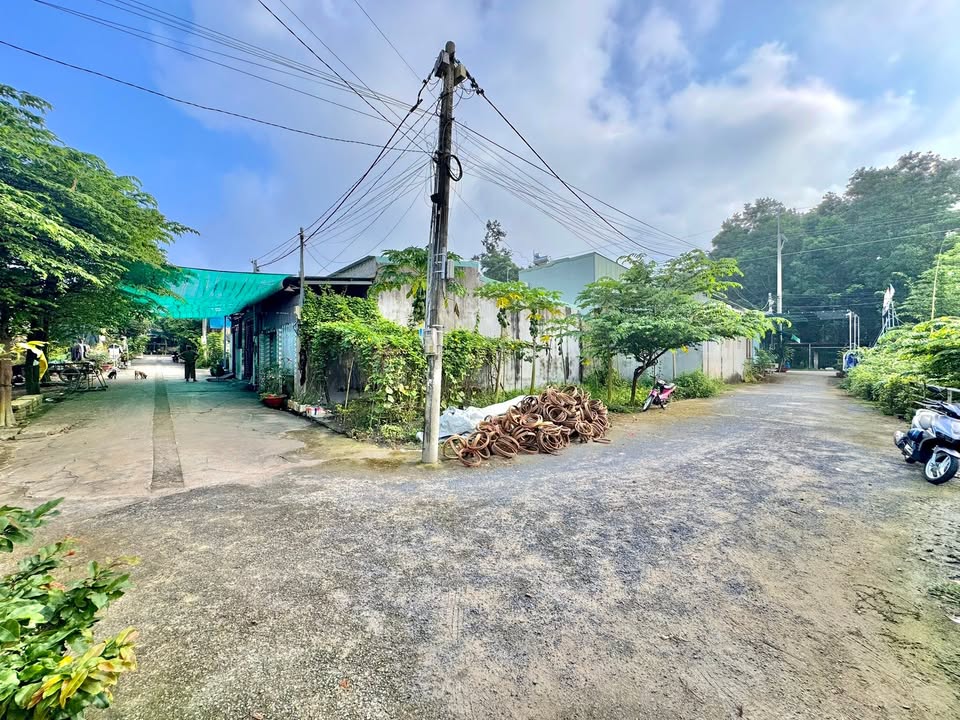 Đất góc 2 mặt tiền Trảng Dài 80m² giá chỉ 600 triệu - Cơ hội đầu tư hấp dẫn!