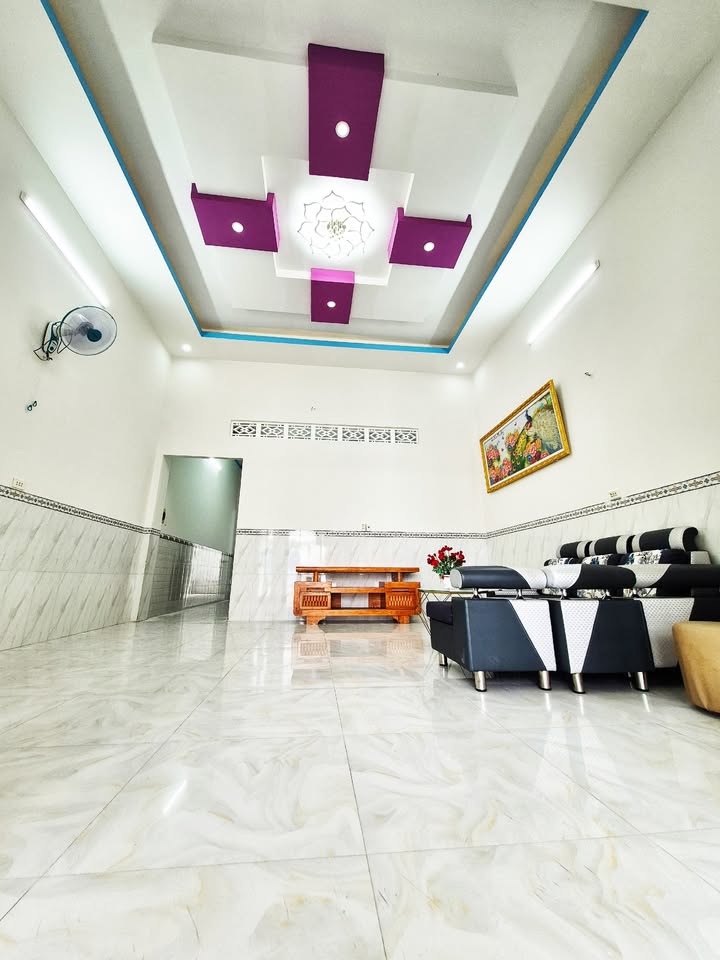 Nhà riêng Trảng Dài 100m² giá 2.1 tỷ - Vị trí đẹp, pháp lý sổ đỏ