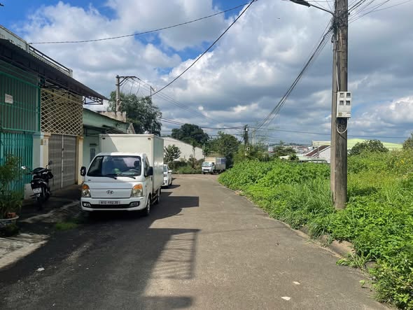 Đất nền Khu Tái Định Cư Ngô Gia Khảm, Pleiku 128m² giá chỉ 1 tỷ - Pháp lý rõ ràng!