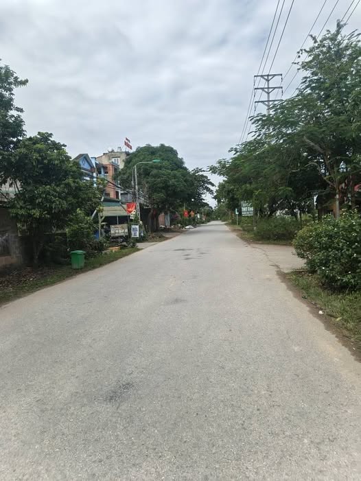 Đất nền Tổ 3 Ỷ La, Tuyên Quang 237.6m² giá 3 tỷ - Đường rộng ô tô tránh nhau!