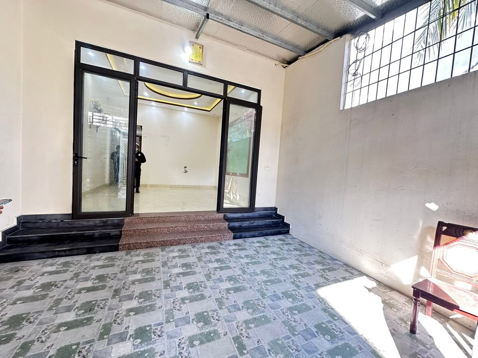 Nhà đẹp đường Lê Cảo, phường Đông Sơn, 98.5m² giá 3 tỷ - Vị trí trung tâm, tiện ích đầy đủ!