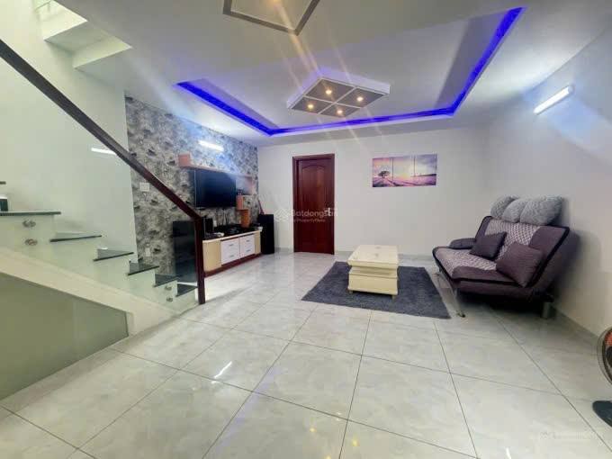 Nhà Mặt Tiền Đường Văn Tiến Dũng, Nha Trang 100m² giá 16.3 tỷ - Kinh doanh đắc địa!