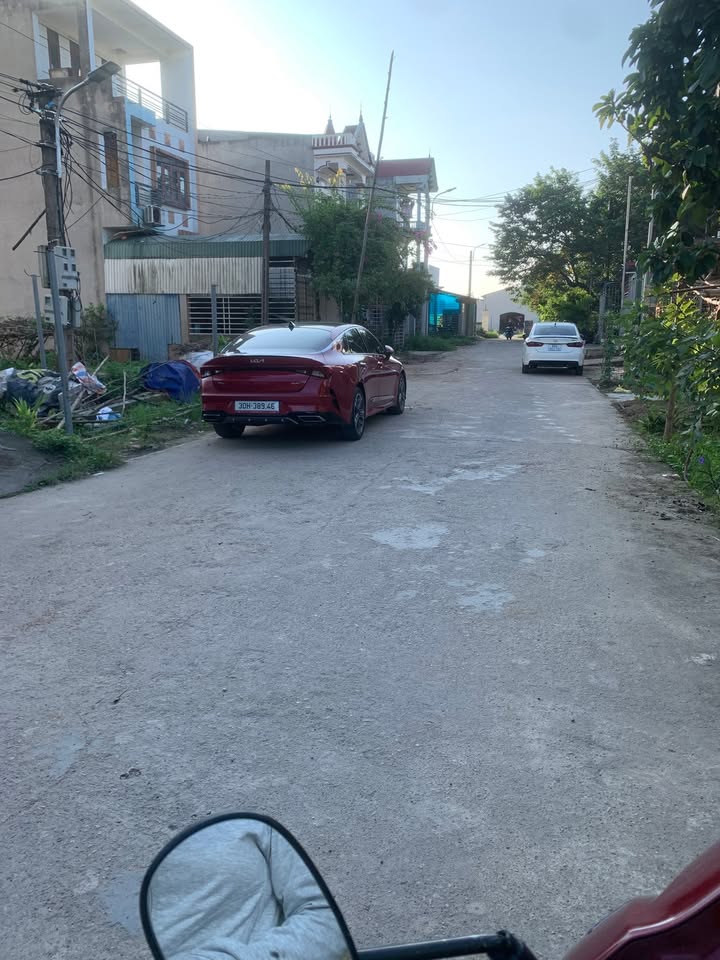 Đất Nhạo Sơn 110m² giá 1.5 tỷ - Mặt tiền 5m, giao thông thuận lợi!