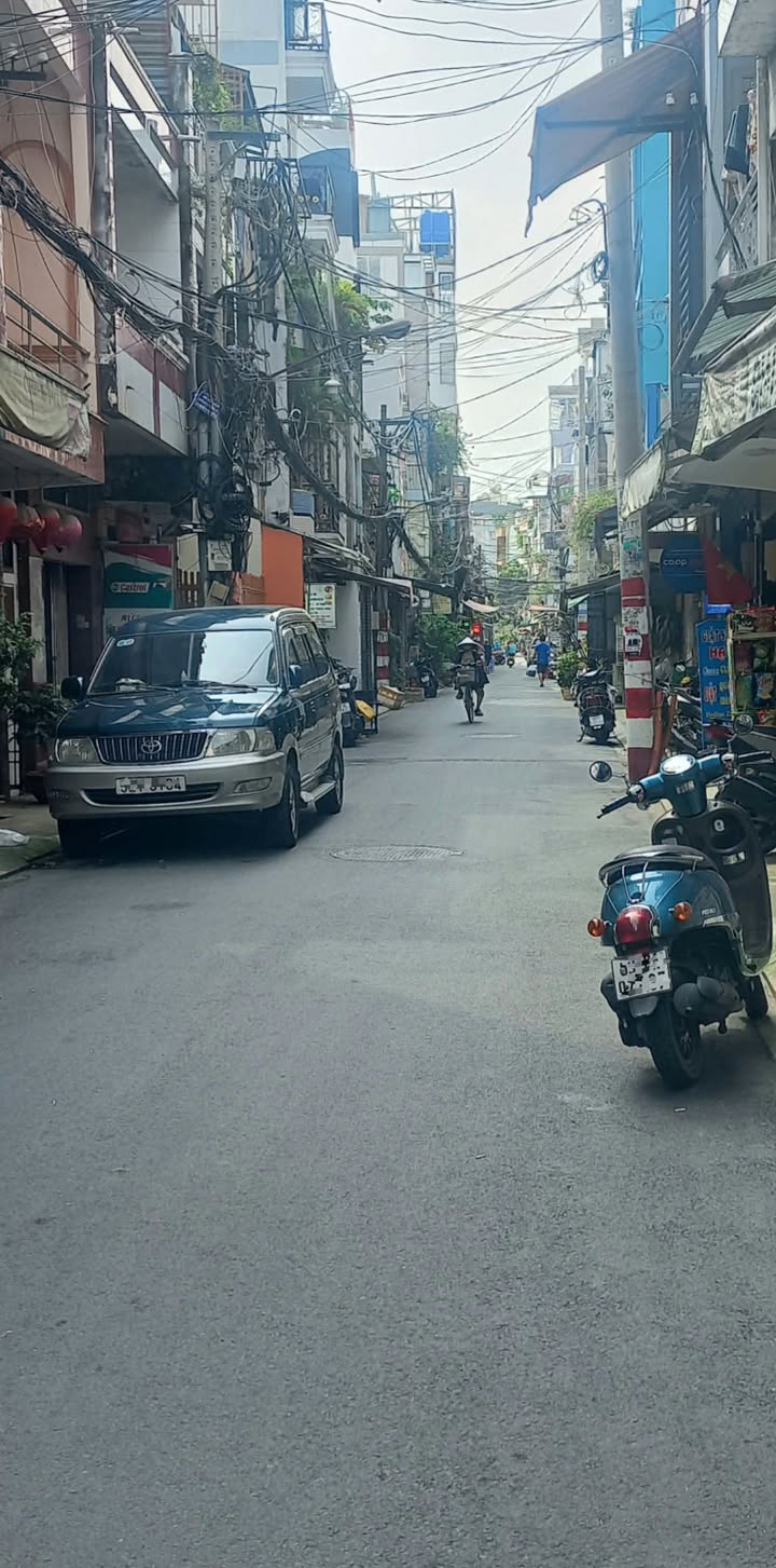 Nhà mặt tiền 5 tầng kinh doanh đỉnh tại Lê Văn Sỹ, Tân Bình - Giá 9 tỷ