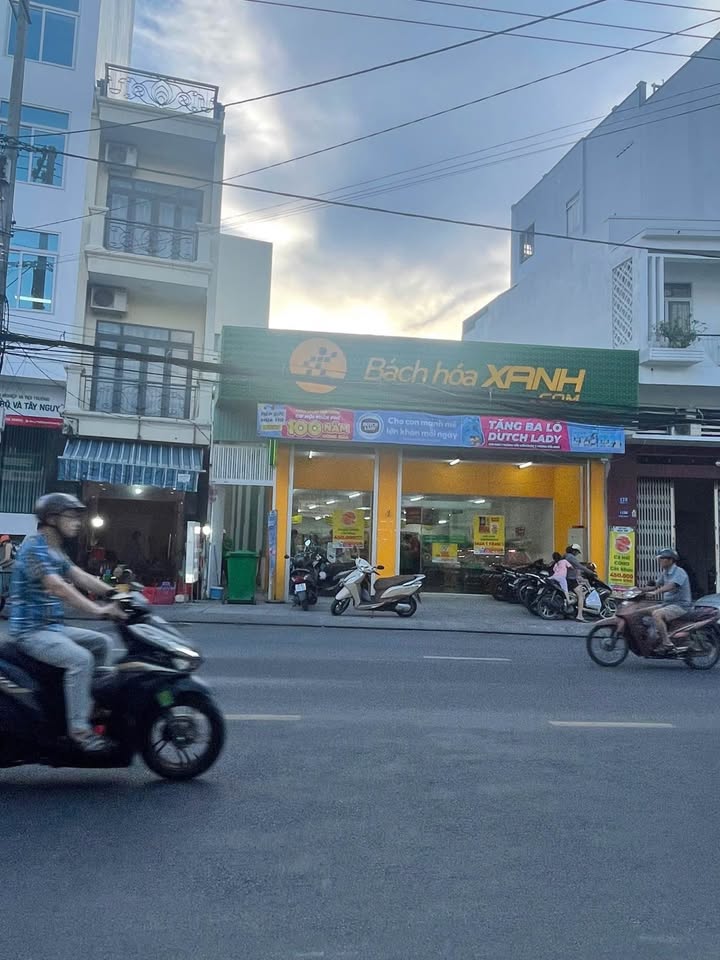 Bán nhà mặt tiền đường 2/4 Nha Trang 263.4m² giá 32.925 tỷ - Cơ hội đầu tư sinh lời lớn!