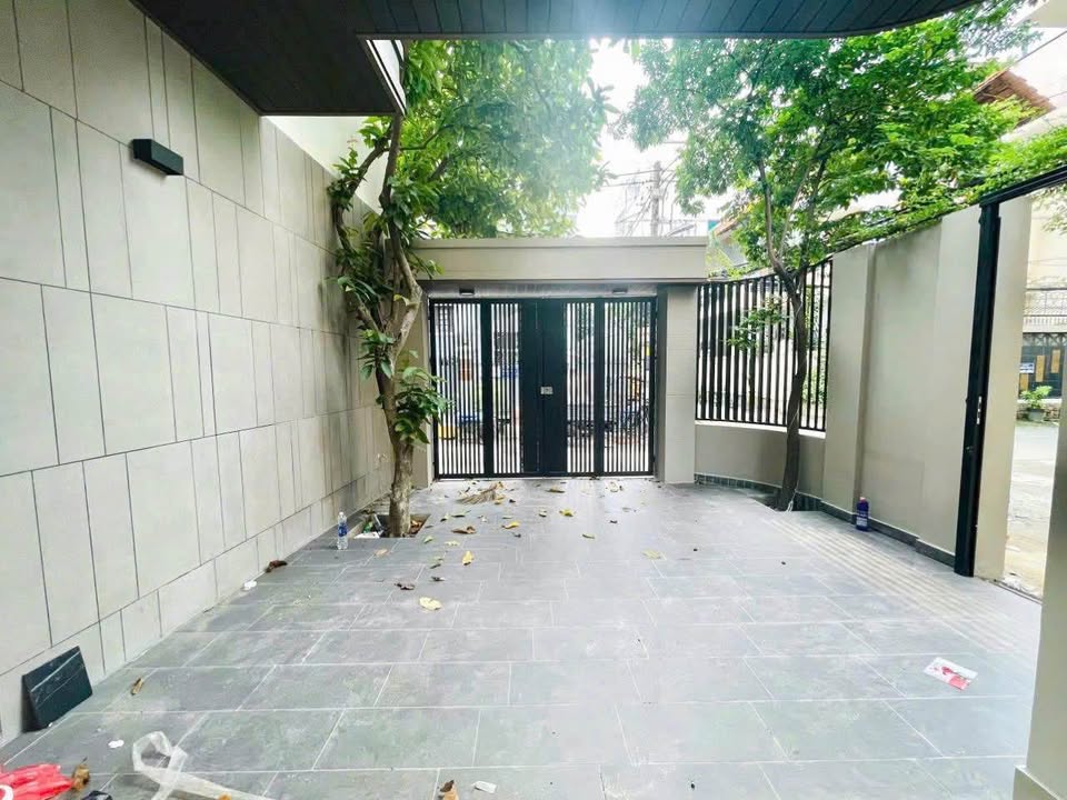 Cho thuê nhà góc 2 mặt tiền Đường 3/2, Quận 10 - Vị trí đẹp, dễ nhận diện thương hiệu!