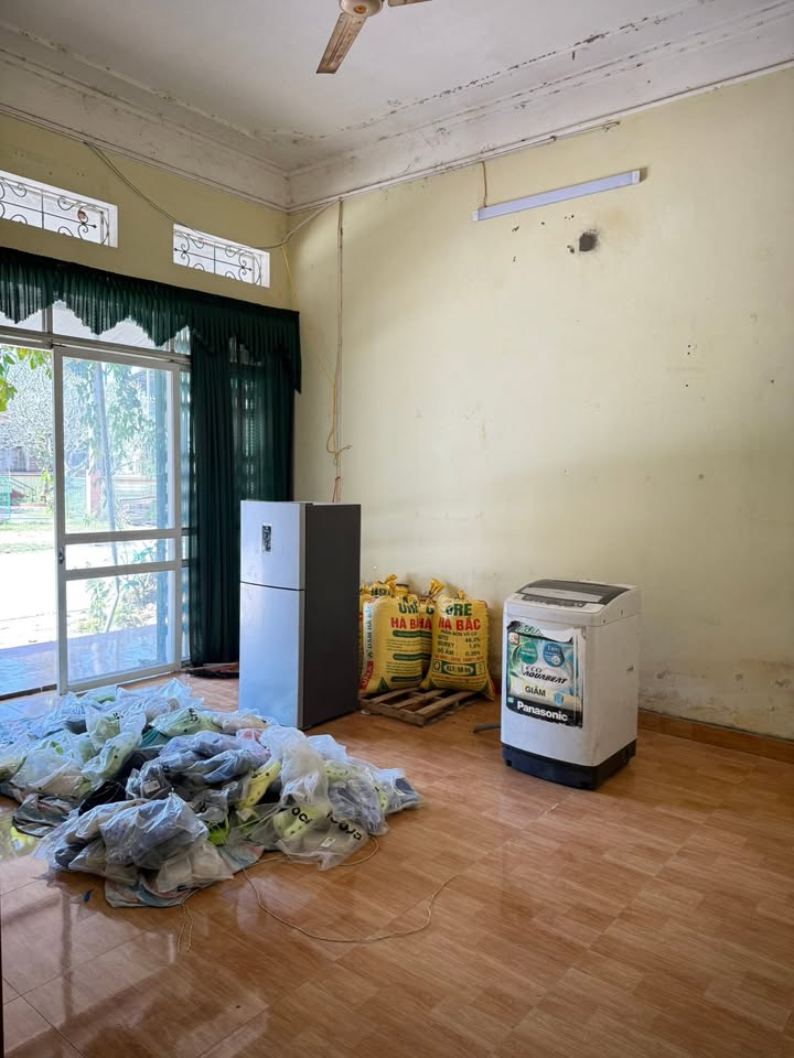 Nhà 2 Tầng Mặt Tiền 12,5m Tại Ngã 3 Hợp Minh - Giá Chỉ 2,7 Tỷ!