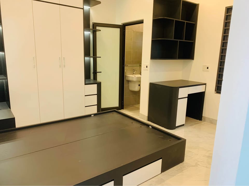 Nhà riêng Tôn Thất Tùng, Hưng Dũng 61m² giá 5.89 tỷ - Vị trí đắc địa, giao thông thuận lợi!