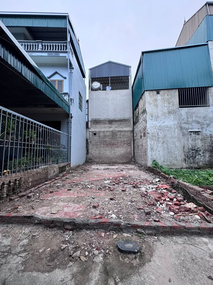 Lô đất Yên Phú - Liên Ninh - Thanh Trì 50m² giá 5 tỷ - Tiềm năng tăng giá cao!