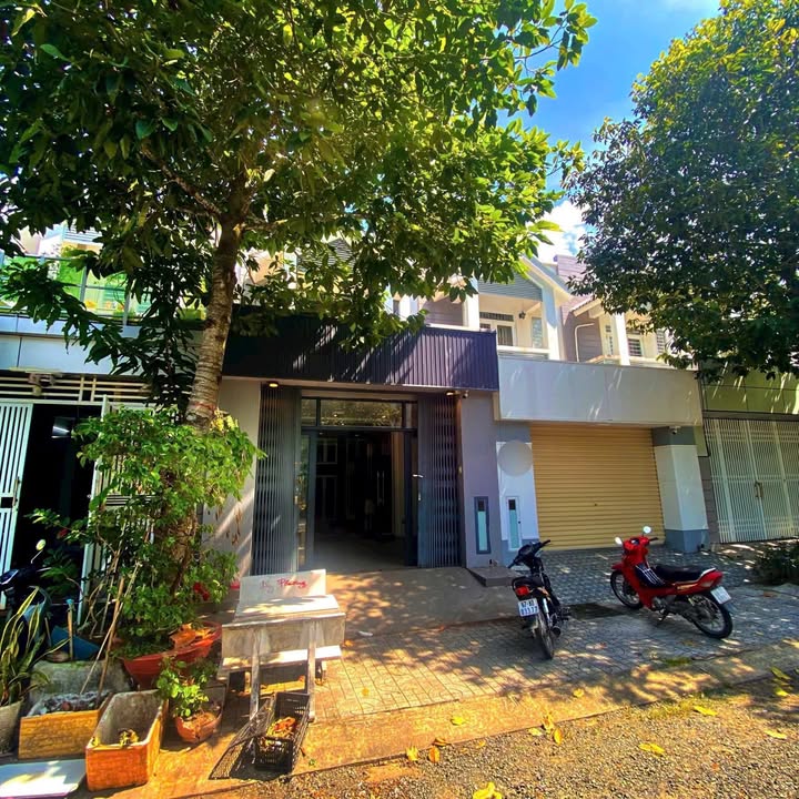 Nhà mặt tiền đường Trần Bạch Đằng, An Hoà, Rạch Giá 100m² giá 3.2 tỷ - Pháp lý rõ ràng, tặng nội thất!