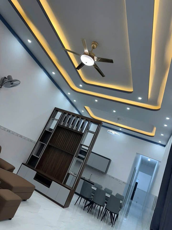 Nhà phố Hòa Khánh, Buôn Ma Thuột 225.6m² giá 1.89 tỷ - Tiện ích đầy đủ, sẵn sàng ở ngay!