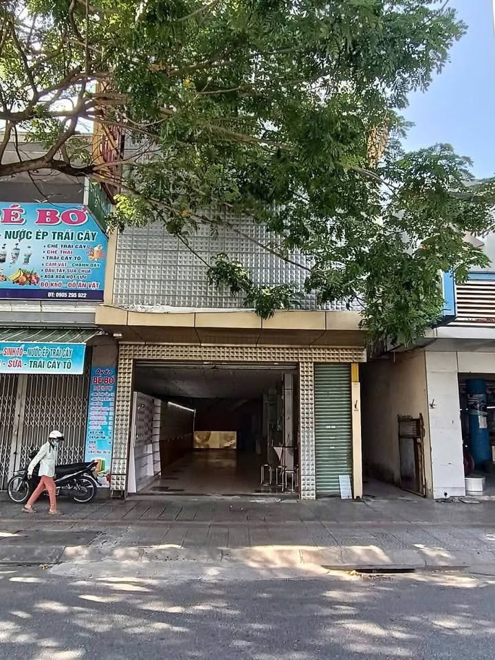 Nhà mặt tiền cho thuê tại Đà Nẵng 350m² - Vị trí đắc địa ngay trung tâm!