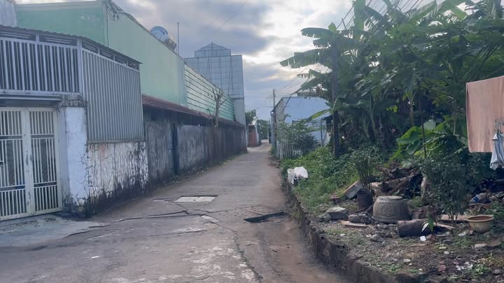 Đất lô góc Đinh Công Tráng 250m² giá 2.79 tỷ - Cơ hội vàng cho đầu tư!