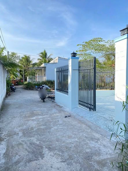 Nhà Phú Nhuận, TP Bến Tre 116m² giá 1.3 tỷ - Thổ cư toàn bộ, vị trí đắc địa!