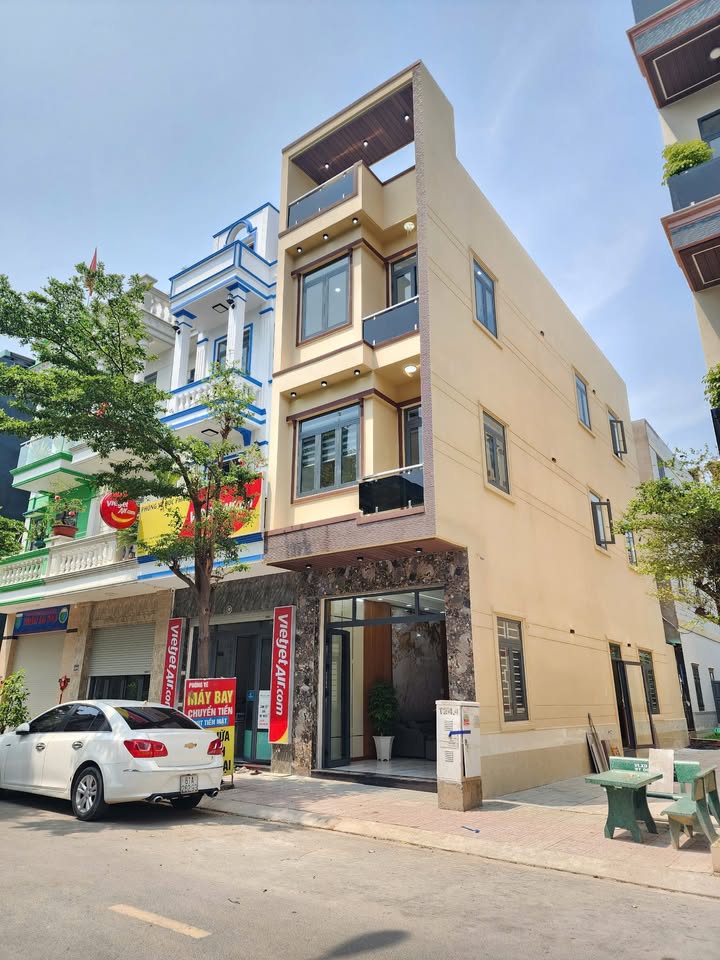 Nhà 2 mặt tiền Bình Chuẩn 60m² giá 5.5 tỷ - Full nội thất, sẵn sàng vào ở!