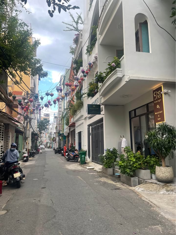 Tòa căn hộ 5 tầng tại biển Mỹ Khê, Đà Nẵng 80m² - Đầu tư sinh lời ngay!