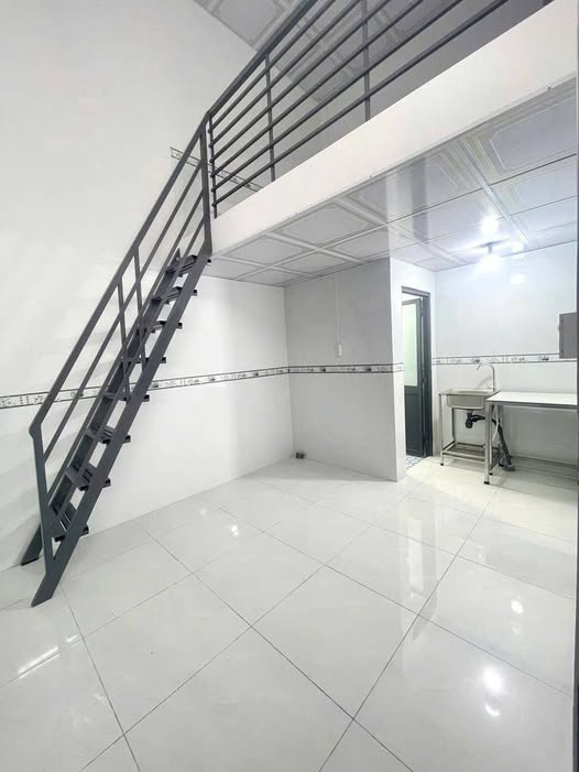 Phòng trọ 25m² tại hẻm 9 Phạm Ngọc Hưng chỉ 1.8 triệu - Trống ngay, tiện nghi đầy đủ!