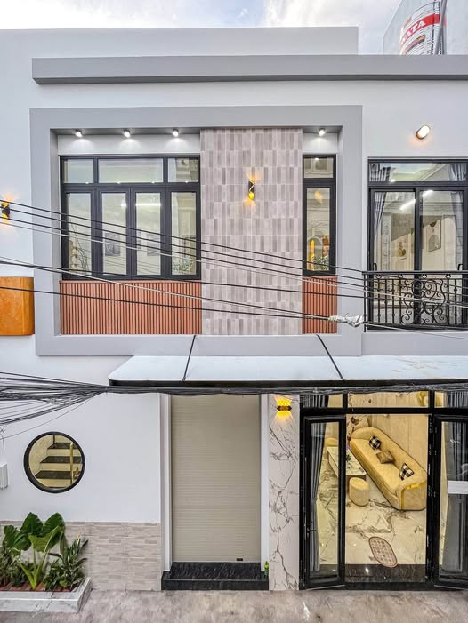 Nhà 1 trệt 1 lầu 79m² tại Hẻm 11 Nguyễn Văn Linh, Cần Thơ - Nhà mới, đầy đủ nội thất!