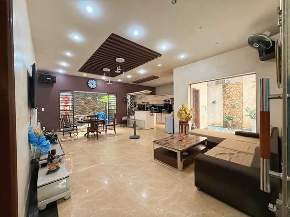 Bán siêu thị mini đường Đằng Hải 263m² giá 17 tỷ - Vị trí đắc địa, kinh doanh thuận lợi!