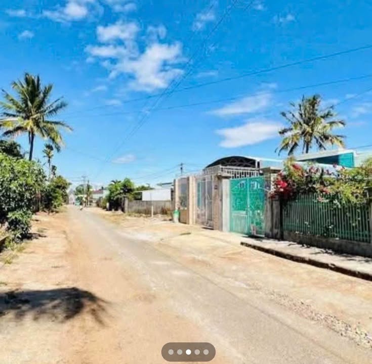 Đất mặt tiền Lương Thế Vinh, Pleiku 205m² giá chỉ 1.23 tỷ - Đầu tư sinh lời ngay!