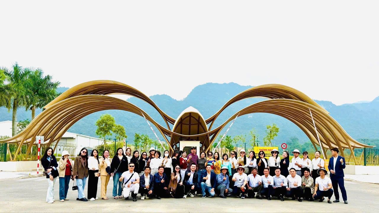 Đất thổ cư Hòa Lạc 100m² giá thỏa thuận - Sổ đỏ chính chủ sẵn sàng giao dịch!