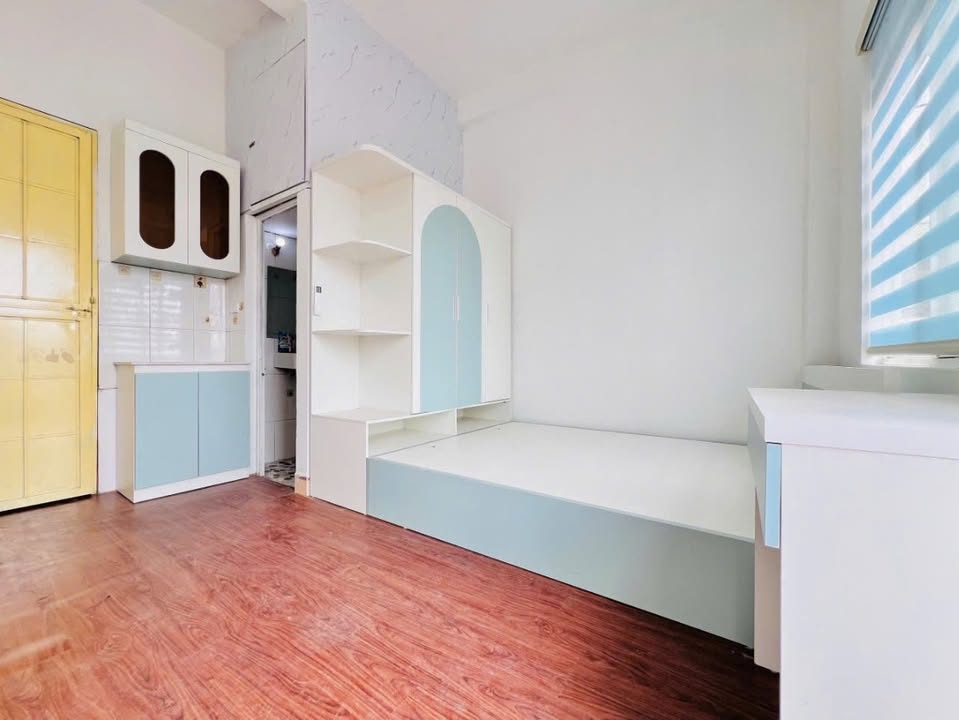 Phòng cho thuê chính chủ tại Ngõ 250 Kim Giang, 2.6 triệu - Tiện nghi đầy đủ!