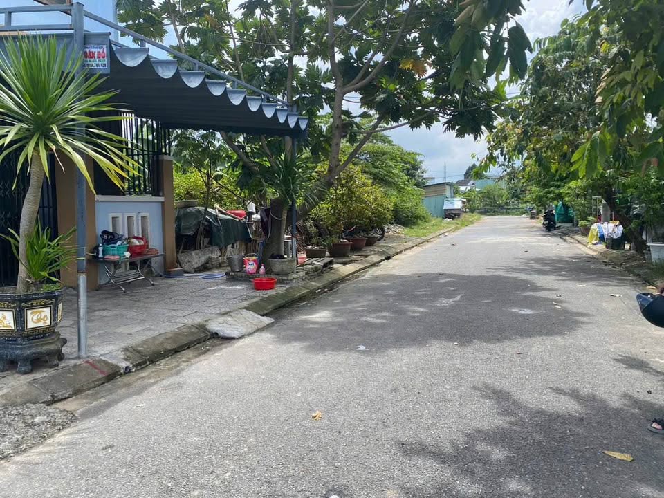 Đất tái định cư Hòa Liên 5, Liên Chiểu 100m² giá 2 tỷ - Hướng Tây Bắc, vị trí lý tưởng!