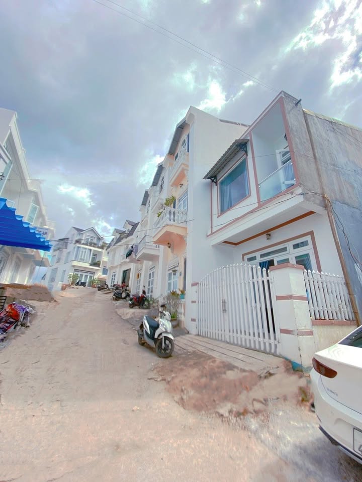 Nhà hẻm ô tô Nguyễn Trung Trực, Đà Lạt 65m² giá 5.2 tỷ - An ninh, yên tĩnh!