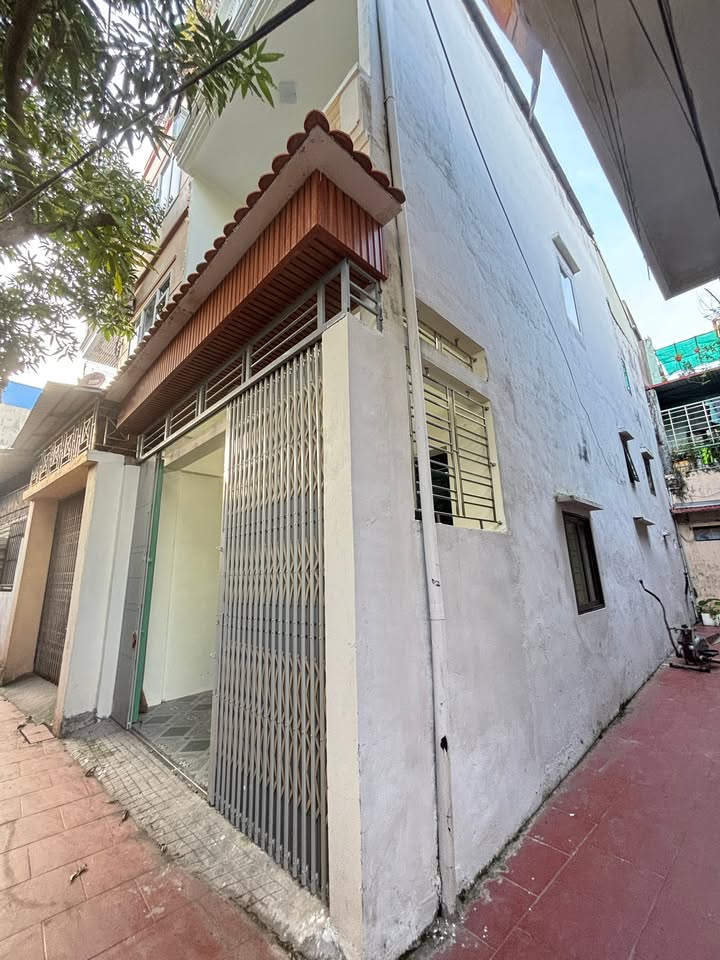 Nhà lô góc 2,5 tầng tại chợ Kênh, 55m² chỉ 2.25 tỷ - Sẵn sàng ở ngay!