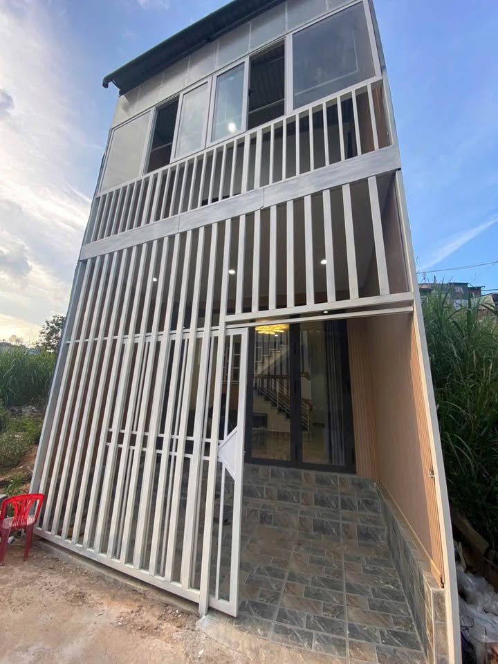 Nhà mới xây tại Đà Lạt 50m² giá 1.8 tỷ - Hạ giá sốc, bán gấp!