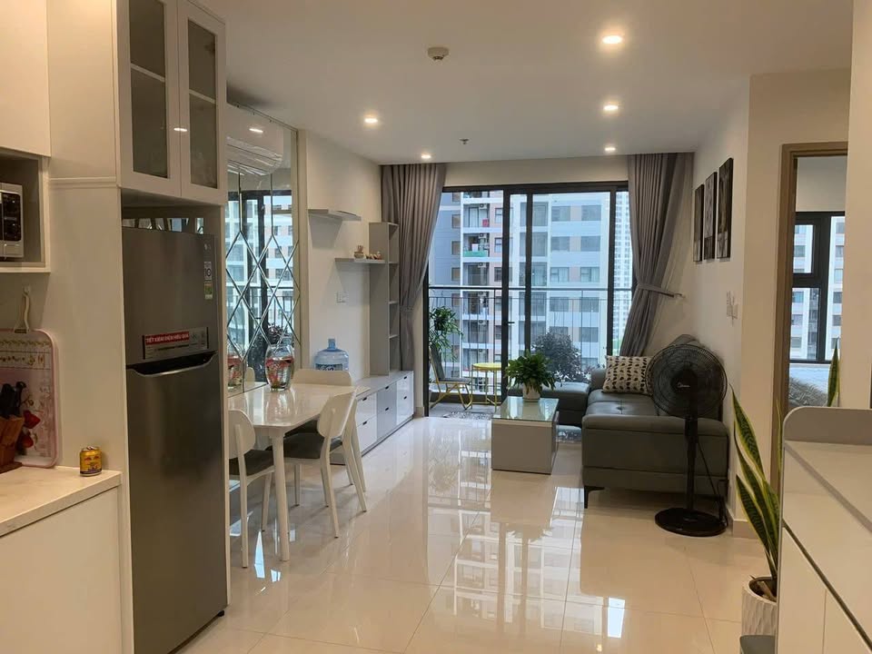 Căn hộ Vinhomes Grand Park Thủ Đức 59m² giá 7.5 triệu - Full nội thất, sẵn sàng vào ở!
