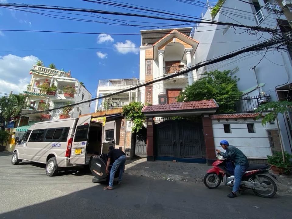 Biệt thự phố Đội Cung, Quận 11, 140m² giá 29 tỷ - Mặt tiền kinh doanh lý tưởng!