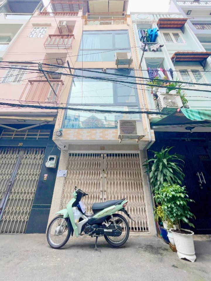 Nhà 4 Tầng Đường Vĩnh Hội, Quận 4 - Giá 5.599 Tỷ, Kinh Doanh Tiện Lợi!