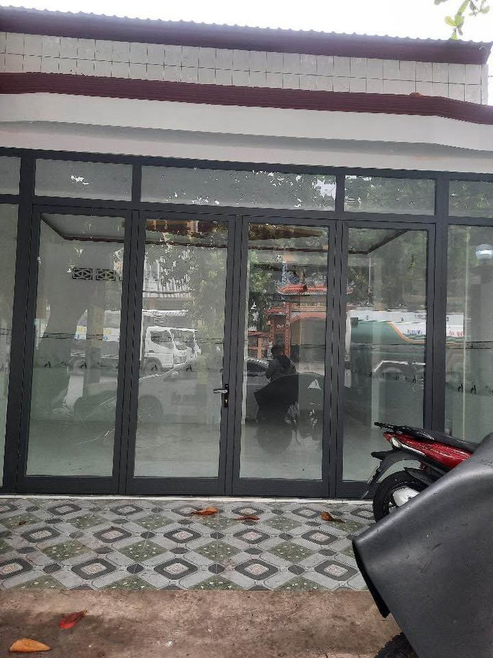 Nhà mặt tiền Huỳnh Tấn Phát, Phú Xuân, Nhà Bè 73m² giá 7.5 tỷ - Vị trí đắc địa cho kinh doanh!
