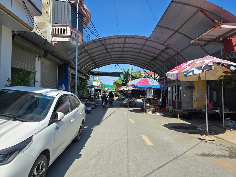 Nhà đẹp bán gấp tại Đại Đồng, Kiến Thụy 129m² - Gần chợ kinh doanh sầm uất!