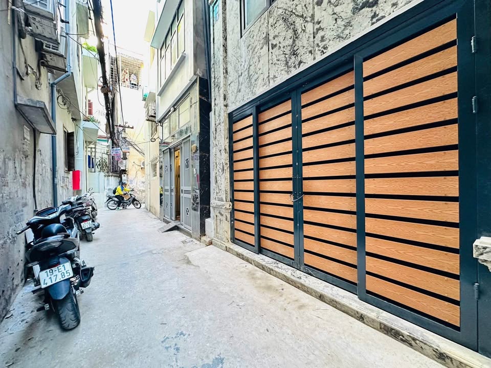 Nhà phố Thái Hà 37m² giá 18.8 tỷ - Mặt tiền 4.2m, 6 tầng thang máy