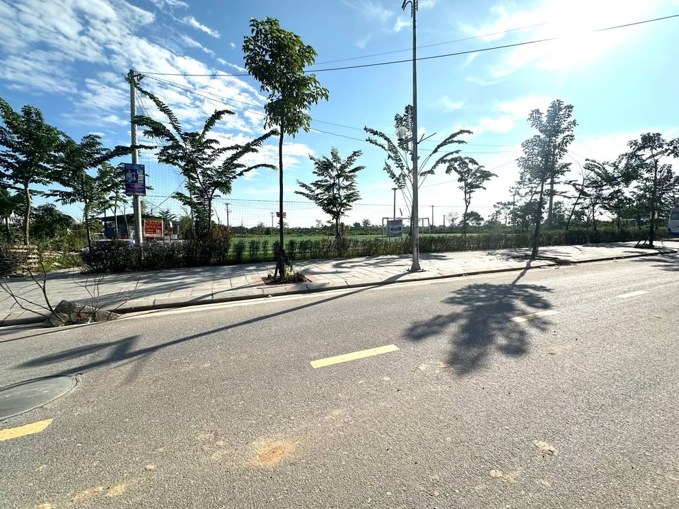 Nhà 3 tầng Vĩnh Ngọc, Đông Anh 62m² giá 9 tỷ - Vị trí đắc địa, ô tô vào nhà!