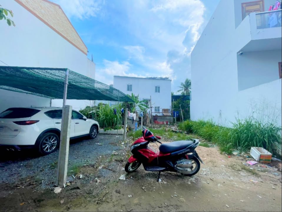 Đất nền Vĩnh Hiệp Nha Trang 73.9m² giá 1.65 tỷ - Đường ô tô, khu dân cư đông đúc!