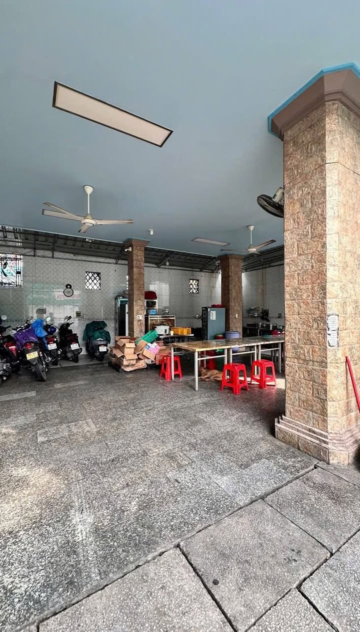 Mặt tiền kinh doanh Thoại Ngọc Hầu, Tân Phú 300m² giá 38 tỷ - Cơ hội đầu tư hiếm có!