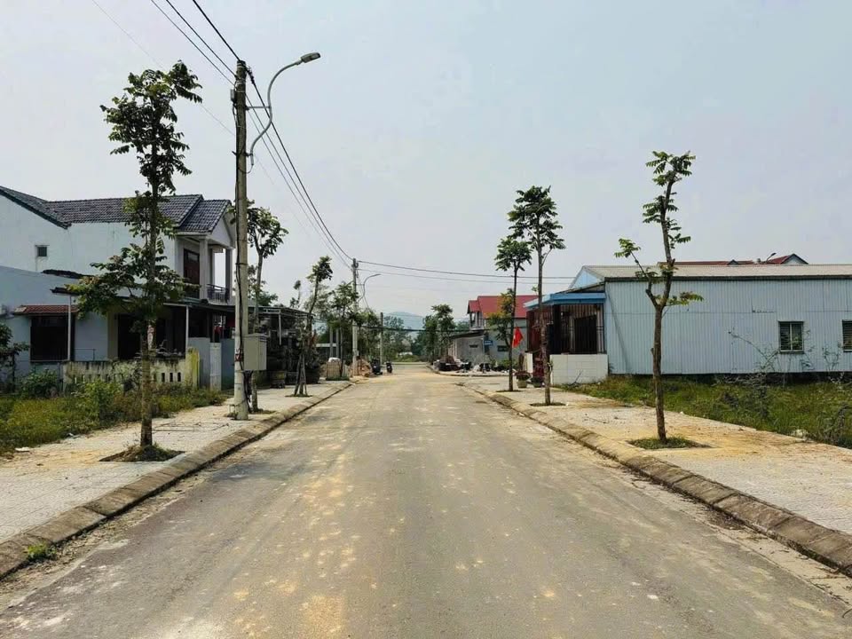 Đất nền Hương Thủy 176m² giá 1 tỷ - Hạ tầng mới, không ngập lụt!