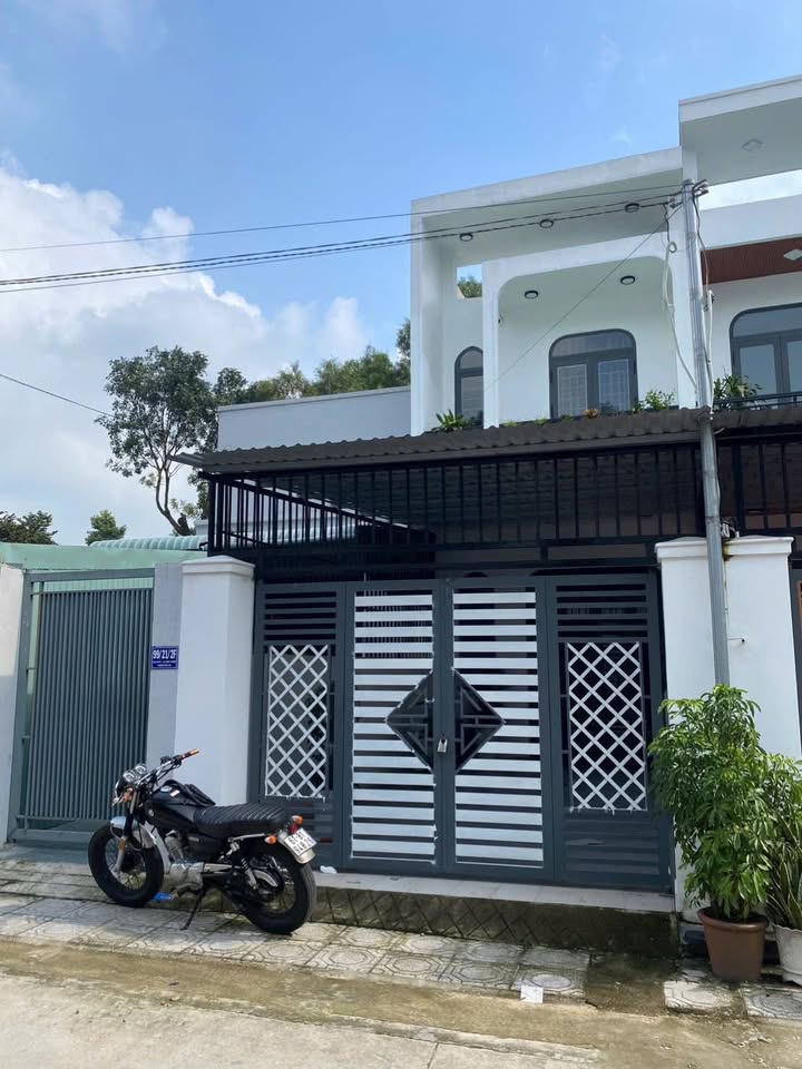 Nhà cho thuê hẻm Lê Hồng Phong, Thủ Dầu Một 4PN - Giá 12 triệu/tháng - Nội thất đầy đủ!