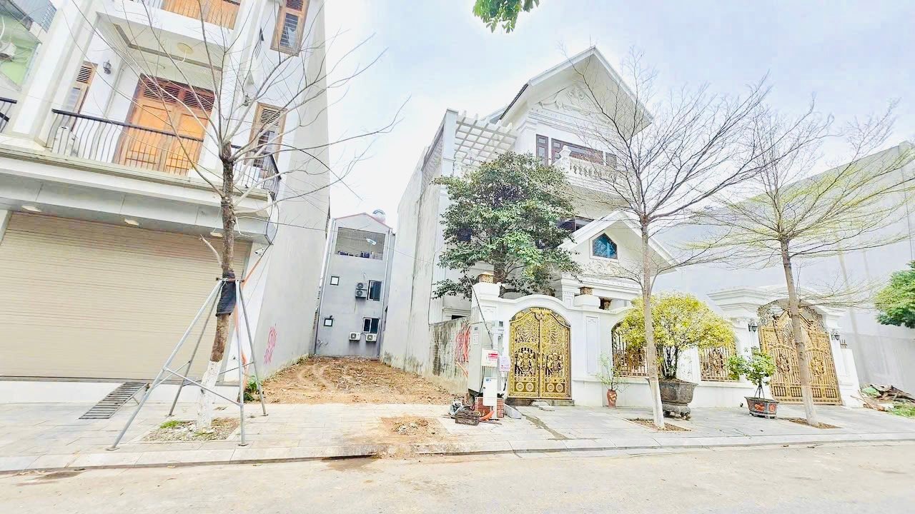 Đất mặt phố Phùng Dong Oánh Khai Quang 100m² giá 4 tỷ - Khu phố văn minh