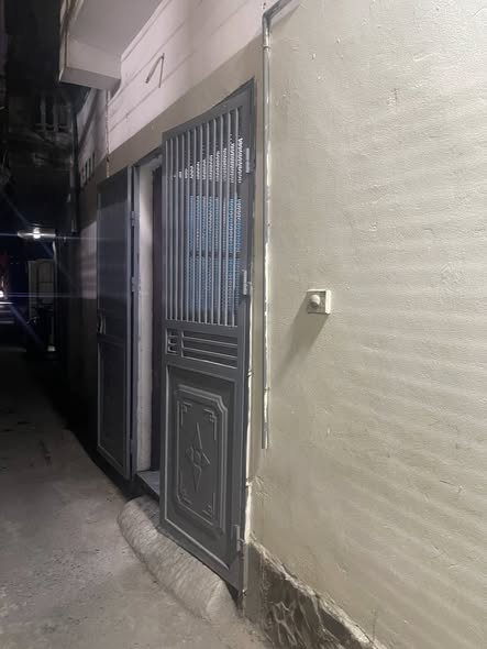 Nhà 4 tầng đường La Thành, Đống Đa 15m² giá 4.05 tỷ - Sổ đỏ chính chủ, vào ở ngay!