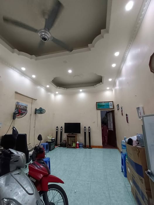 Nhà phố Hoàng Diệu, Quang Trung, Hà Đông 51m² giá 12.8 tỷ - Ô tô đỗ cửa, vị trí đẹp!