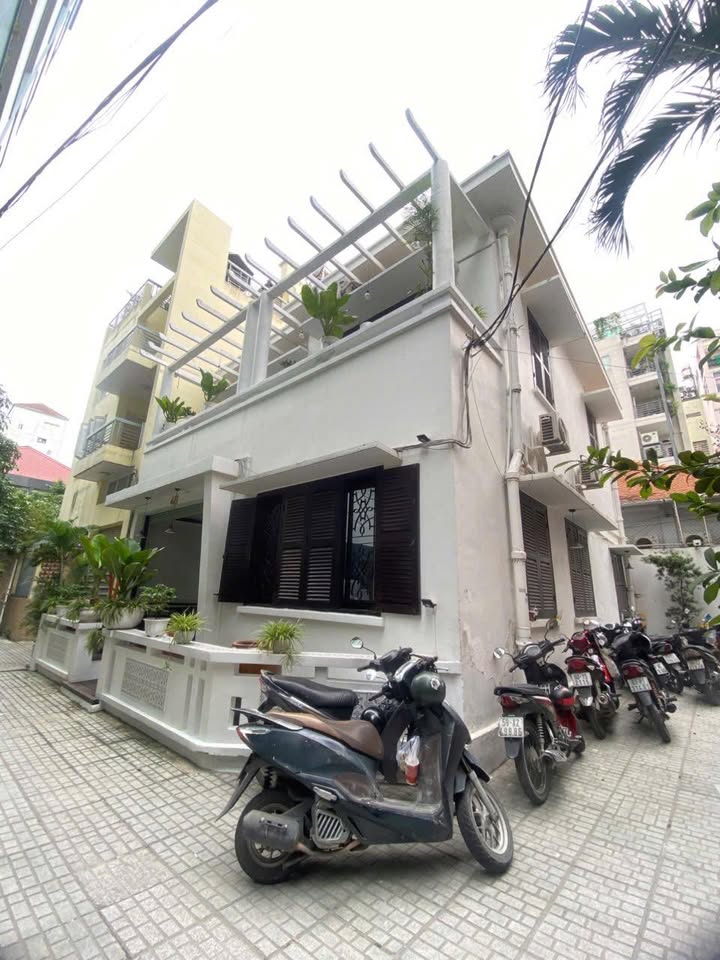 Nhà mặt tiền Phan Kế Bính, Quận 1 - Diện tích 120m², giá 70 triệu/tháng - Kinh doanh thuận lợi!