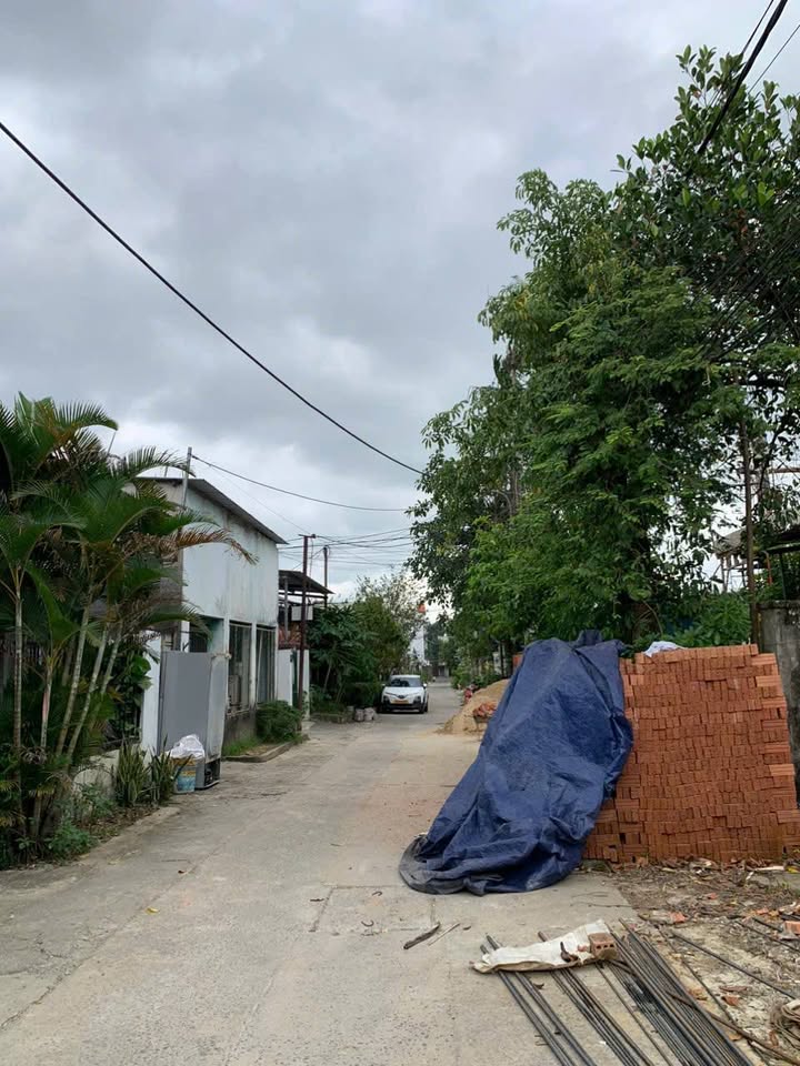 Nhà bán 145m² trên đường Âu Cơ, quận Liên Chiểu - Sổ hồng chính chủ, giá chỉ 3 tỷ!