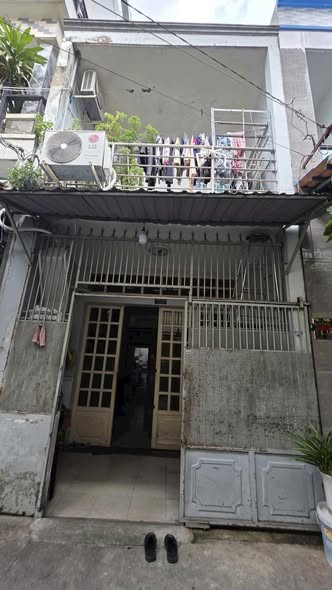 Nhà bán quận Bình Tân, 42.7m² giá 4.48 tỷ - Sổ hồng chính chủ, bớt nhẹ!