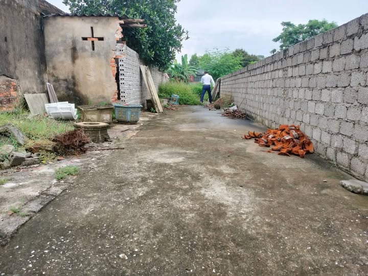 Đất nền Quảng Lưu 570m² giá chỉ 1 tỷ - Cơ hội đầu tư tuyệt vời!